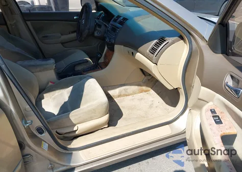 2004 Honda Accord 2.4 Ex from USA, damaged, VIN 1HGCM56664A160153